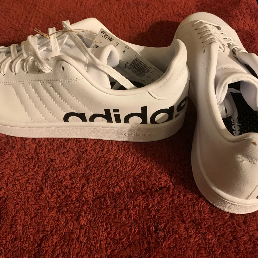 Shoes - Picture 5 of 7